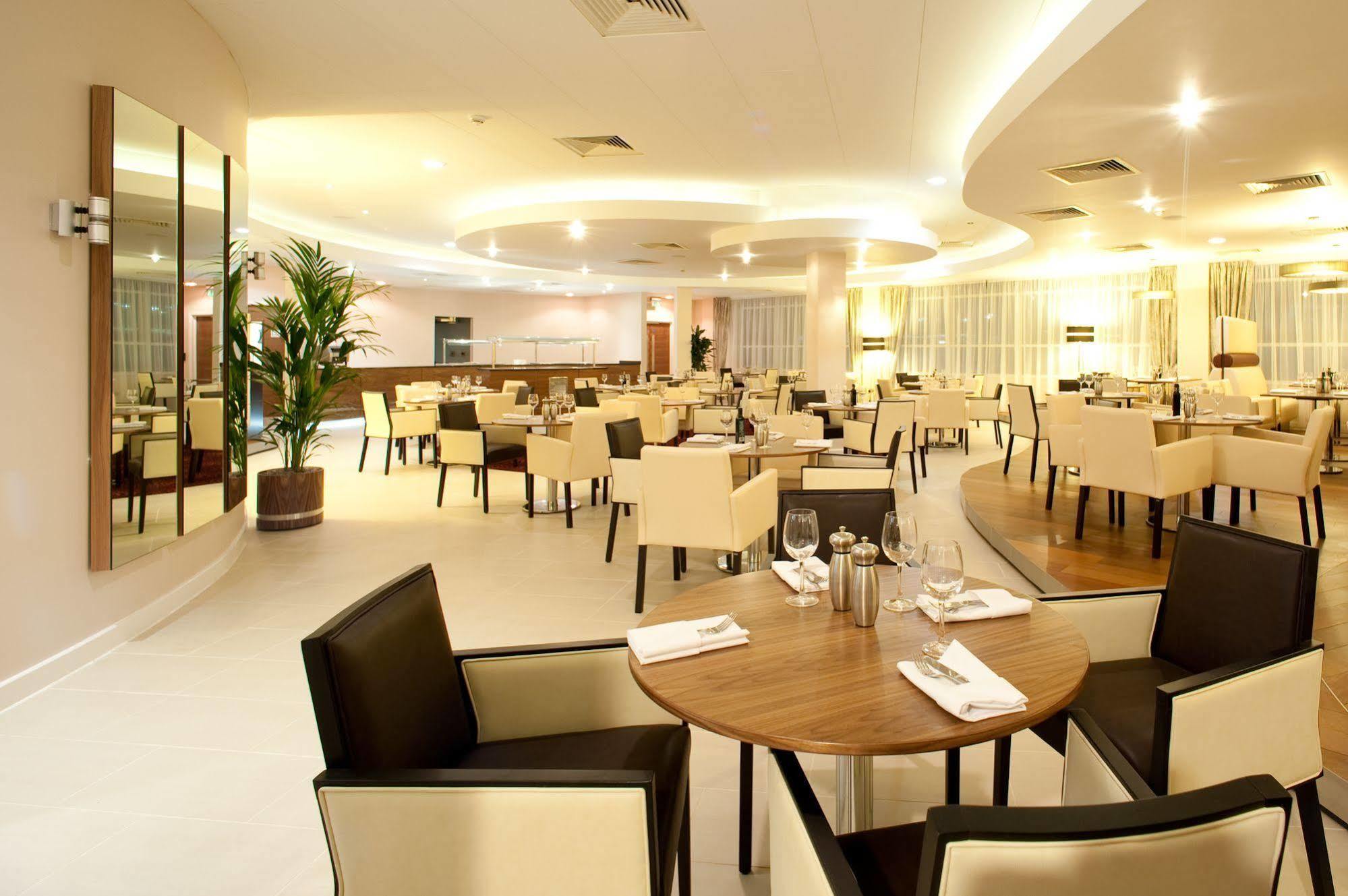 Holiday Inn Derby Riverlights By Ihg Bagian luar foto